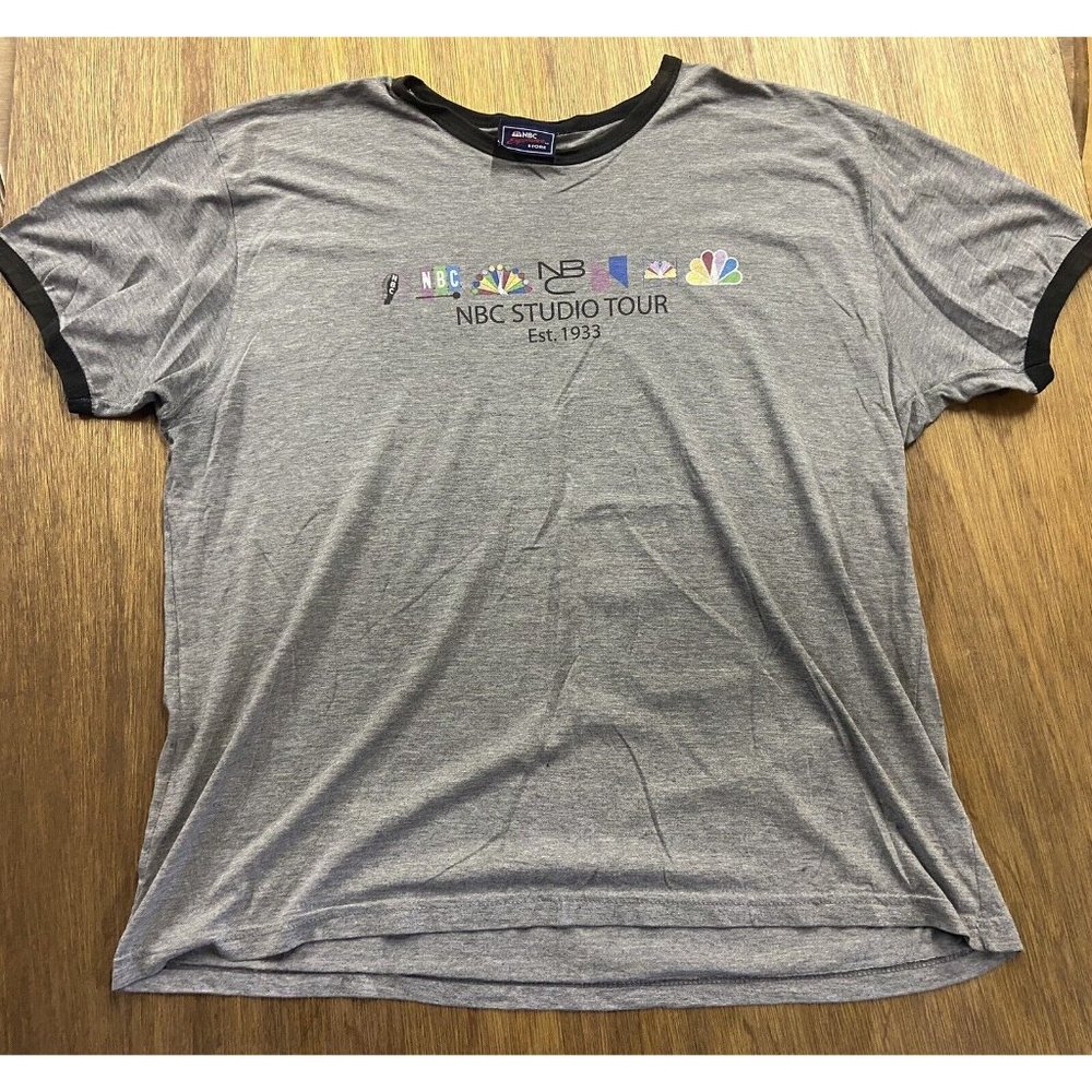 NBC Studios Tour Gray Graphic Crew Neck Ringer Tee Men's XXL